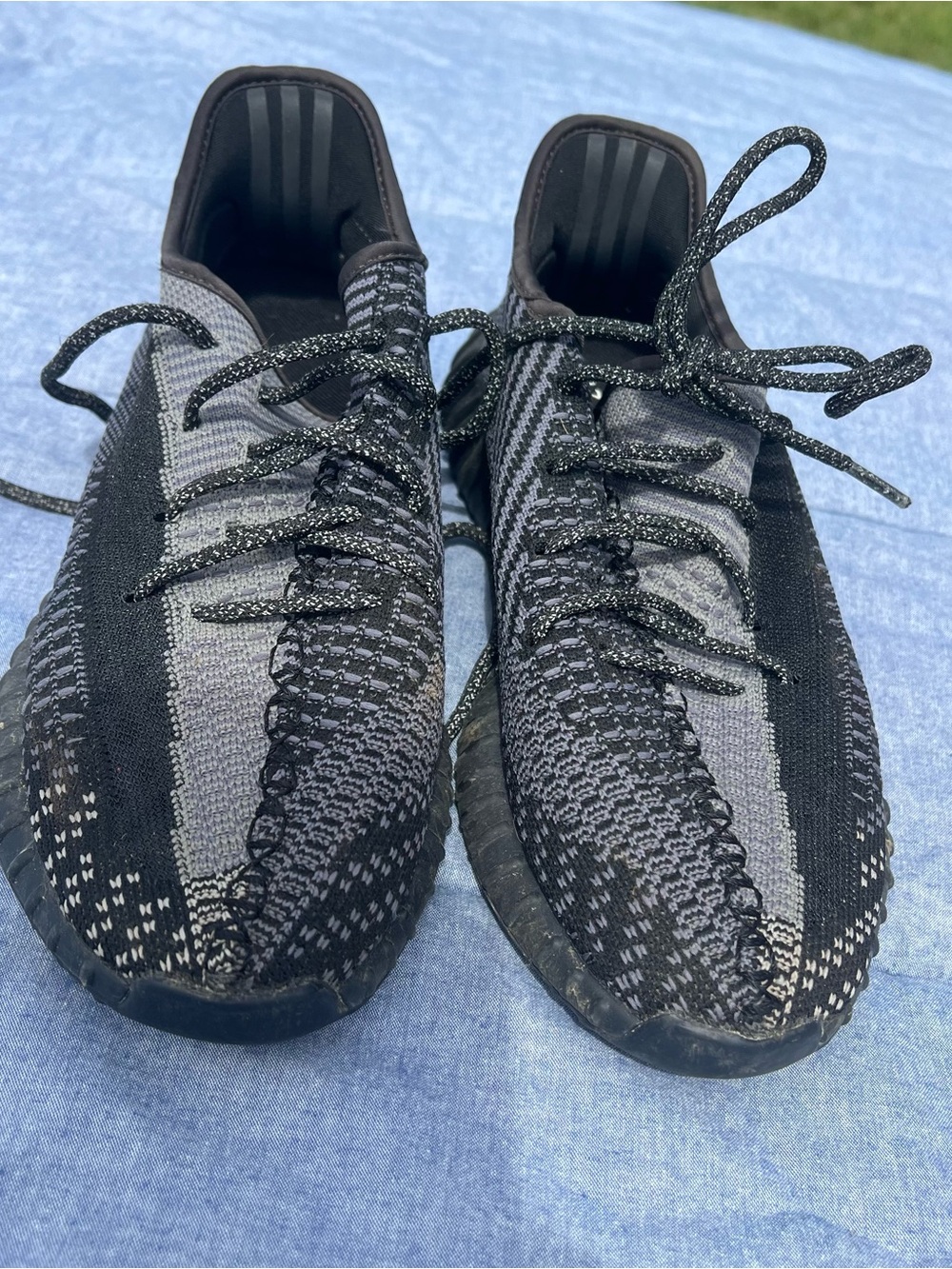 adidas Yeezy Boost Black/Gray Knit Streetwear Athletic Sneakers See Photos Worn